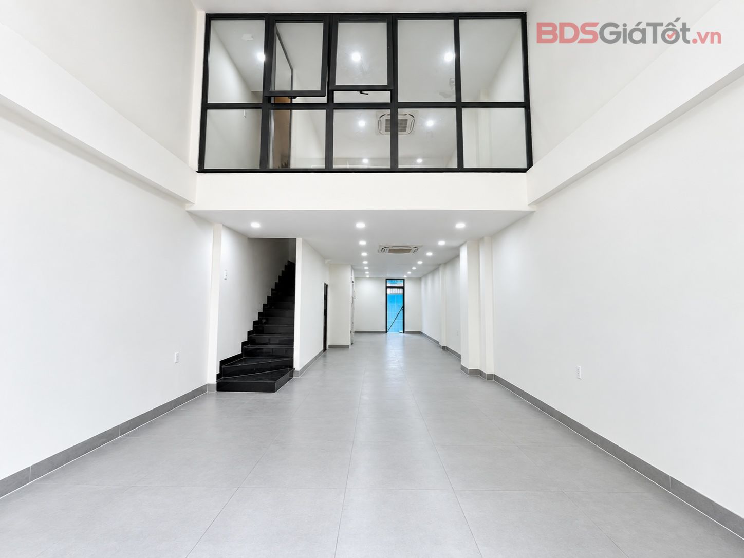 Thuê ngay Shophouse Lakeview City - Nguyên căn 5 tầng chỉ 38tr đã có Thang máy và máy lạnh.