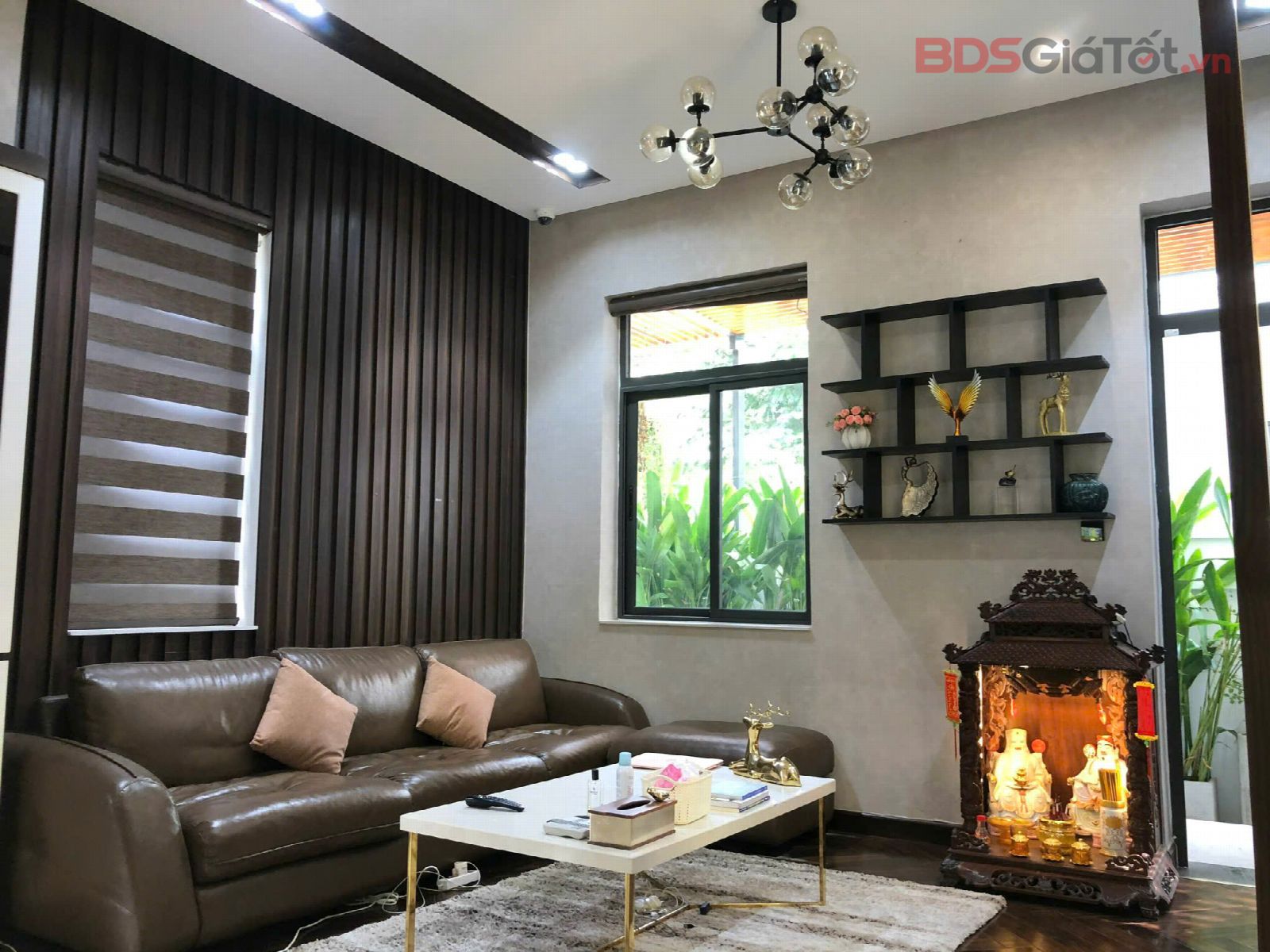 EM LONG CHO THUÊ NHÀ PHỐ SÂN VƯỜN - GÓC 2 MẶT TIỀN, DT 8X20M FULL NỘI THẤT GIÁ 40 TRIỆU. LIÊN HỆ 0923121998