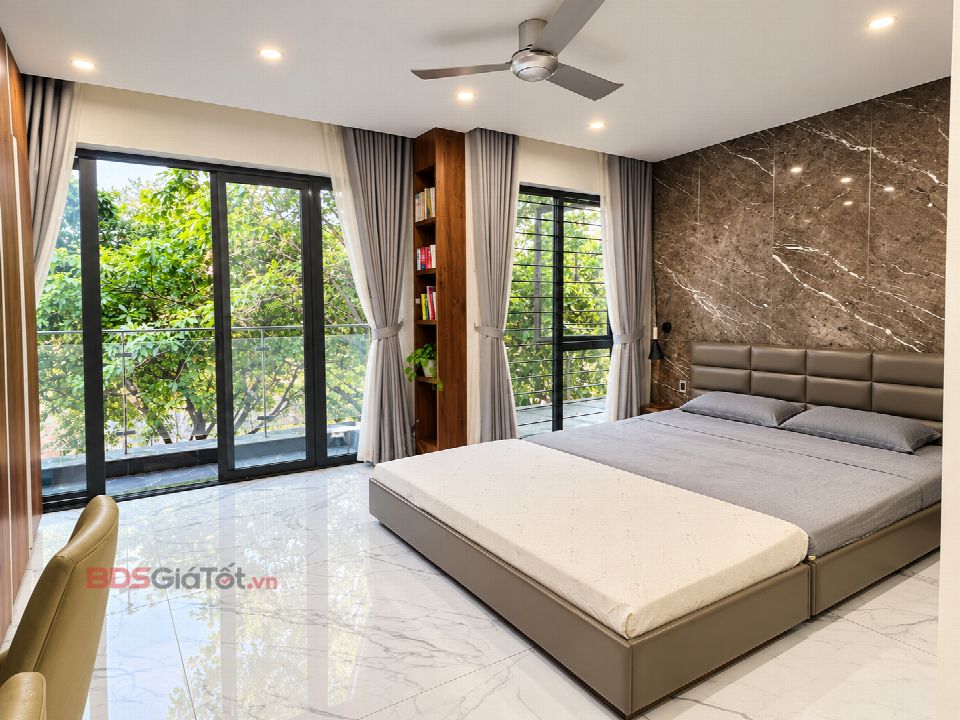 Cho thuê Biệt Thự ven Hồ Full nội thất tại Lakeview City. Giá 50tr vào ở ngay · Biệt thự · Lakeview City