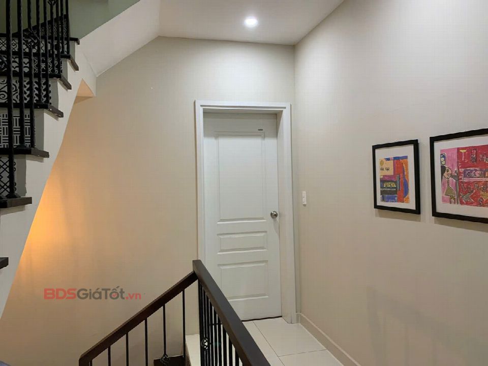 Nhà phố nội thất hiện đại 5pn-5wc view công viên cần cho thuê giá 37 triệu/tháng · Nhà phố · Lakeview City