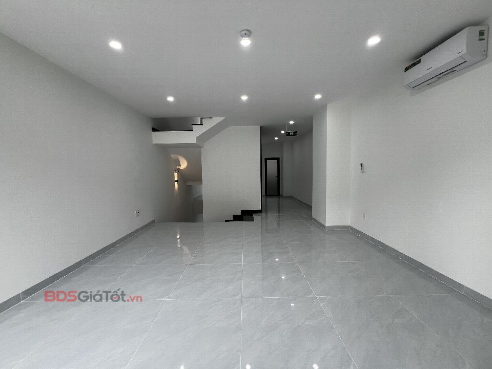 50 TRIÊU/ THÁNG NHÀ PHỐ THE GLOBAL CITY, ĐƯỜNG N2=20m, 5TẦNG CÓ THANG MÁY, MÁY LANH, HỆ THỐNG BÁO PCCC, SÀN TRỐNG. · Nhà phố · The Global City - Soho