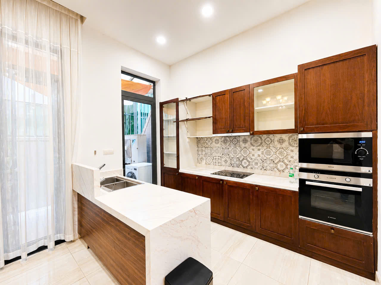 Cho thuê nhà phố Lakeview city full nội thất giá 35tr/th